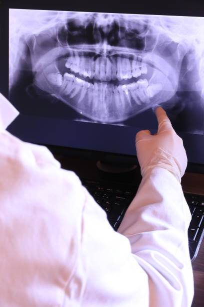 Best Broken or Cracked Tooth Emergency Dentist in Oak Hill, OH